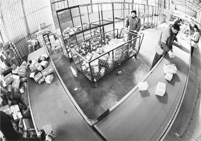 我國(guó)超七成網(wǎng)民個(gè)人身份信息被泄露 包括姓名家庭住址